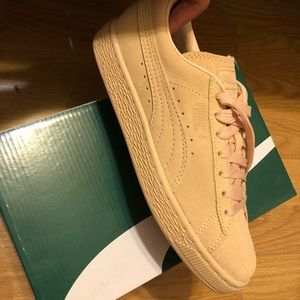 Suede nude blush Puma shoes
